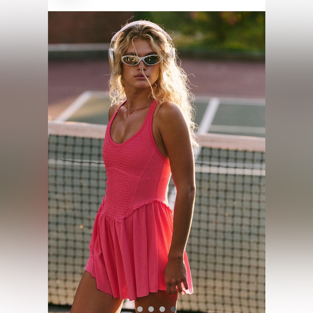 NEW FREE PEOPLE smockin hot dress in hibiscus